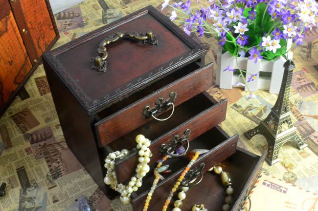 Antique Style Wooden Jewelry Box for Storage and Display