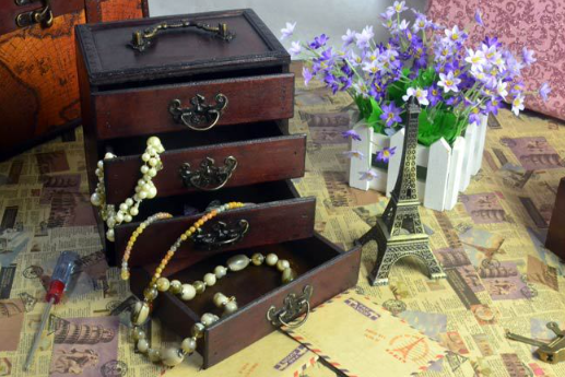 Antique Style Wooden Jewelry Box for Storage and Display