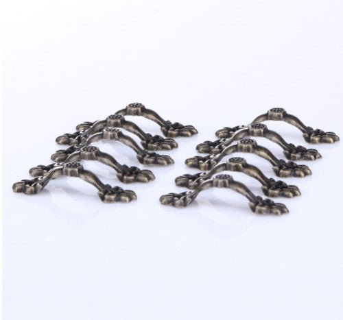 Antique Style Door Handles and Pulls