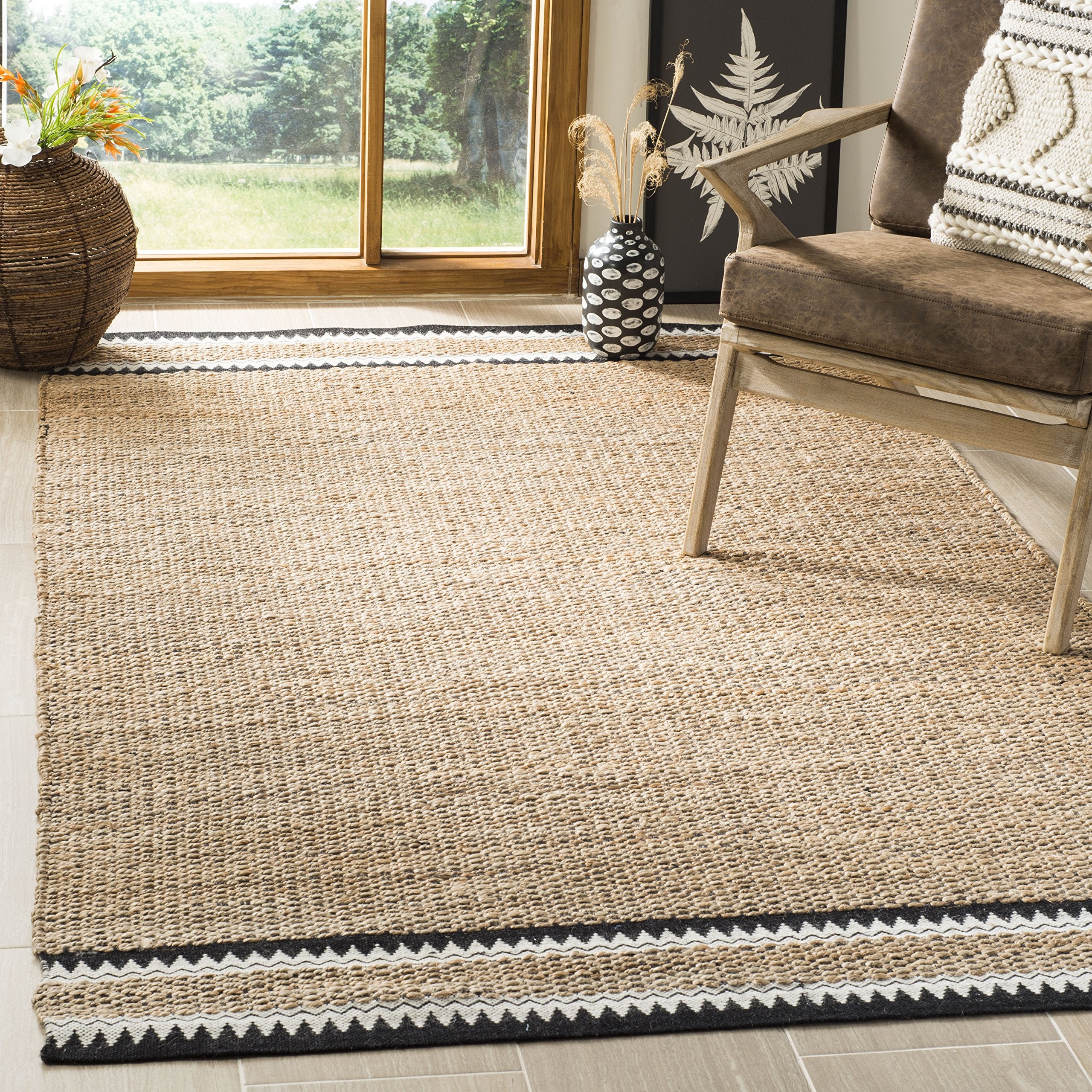 SAFAVIEH Natural Fiber Collection Area Rug - 6 x 9 Natural & Black Handmade Farmhouse Boho Coastal Rustic Jute Ideal for High Traffic Areas in Living Room Bedroom (NF874B)